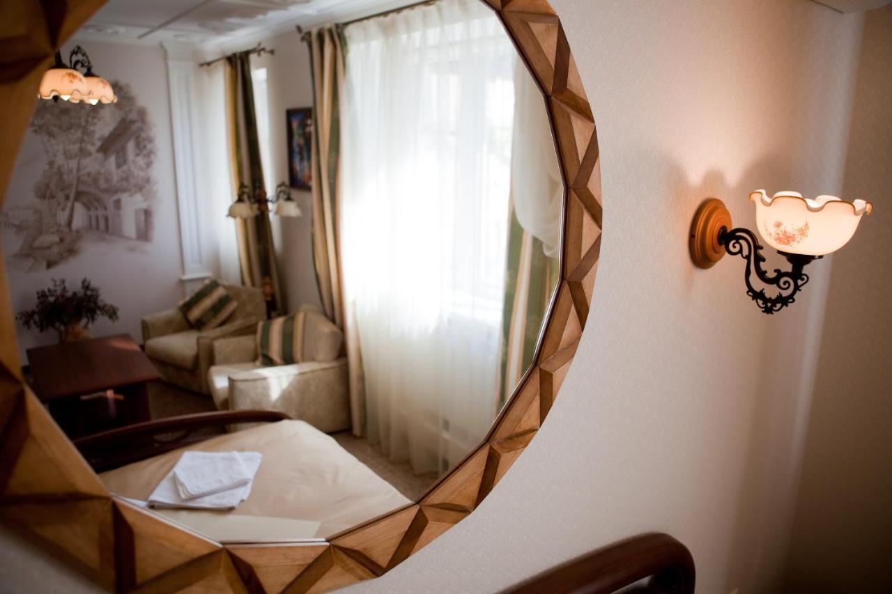 Villa Oselya Киев Екстериор снимка