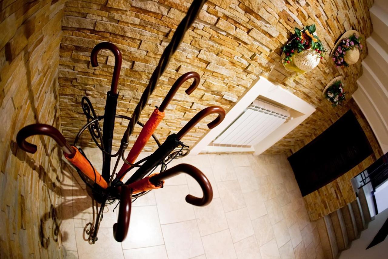Villa Oselya Киев Екстериор снимка