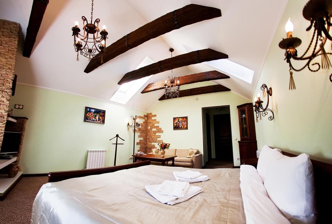 Villa Oselya Киев Екстериор снимка